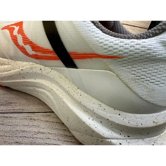 Saucony Tempus Running Shoes Mens Size 7.5 White/ViZiOrange Athletic GREAT SHAPE - Picture 4 of 13